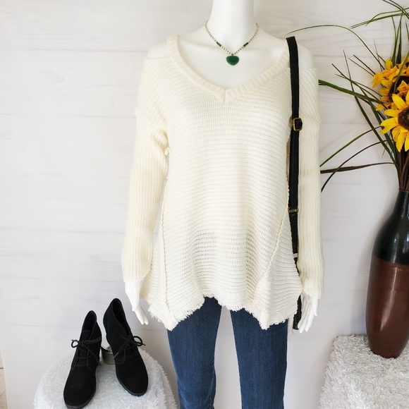 Urban Outfitters Sweaters - Urban Outfitters Haute Rouge cut out sweater